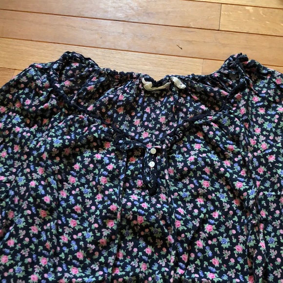 Floral linen blouse - Picture 2 of 3